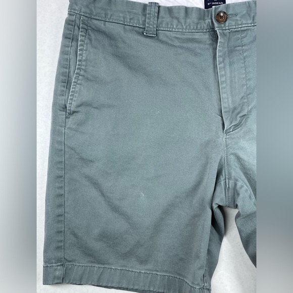 J. Crew Men’s 9” Chino Shorts. Size 35 - Picture 11 of 11